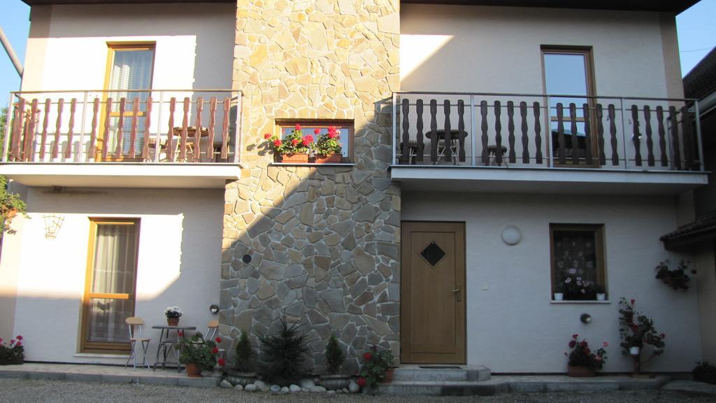 Ferienwohnung Privat Magdalena Bešeňová Exterior foto