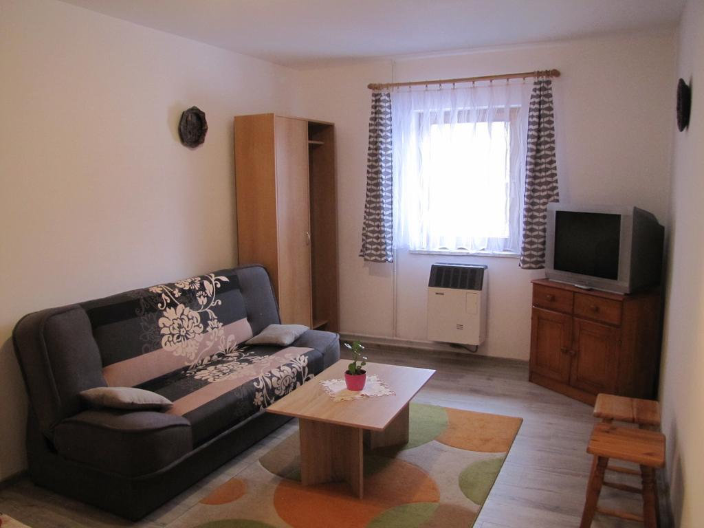 Ferienwohnung Privat Magdalena Bešeňová Exterior foto